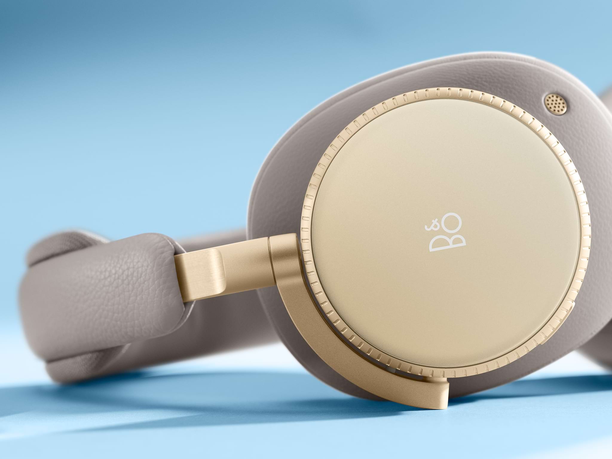 Beoplay H100 | Hourglass Sand